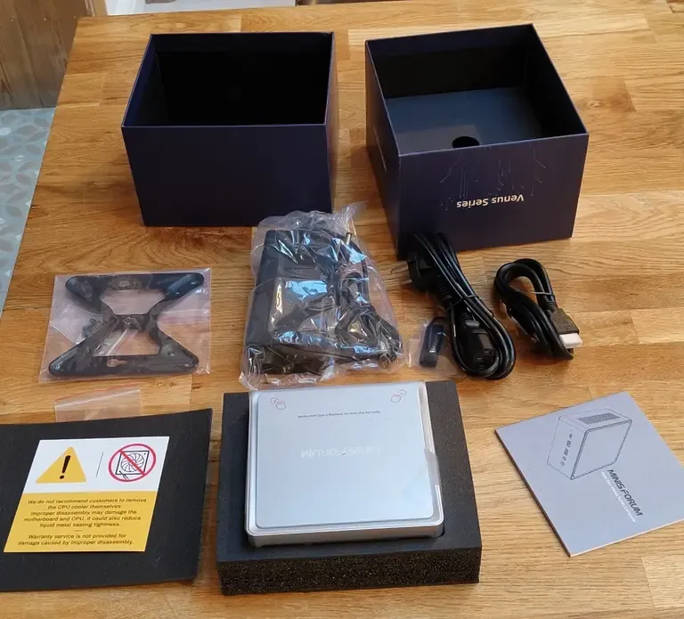 Unboxing Minisforum nab6