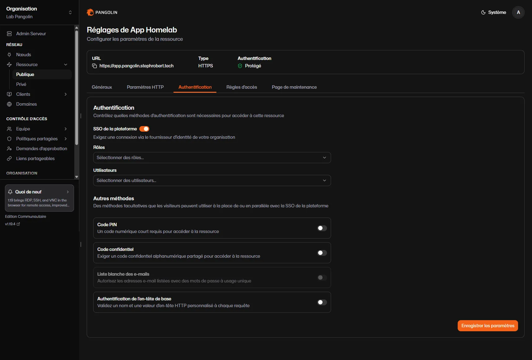 Onglet Authentification d'une ressource Pangolin : SSO, code PIN, code confidentiel, liste blanche